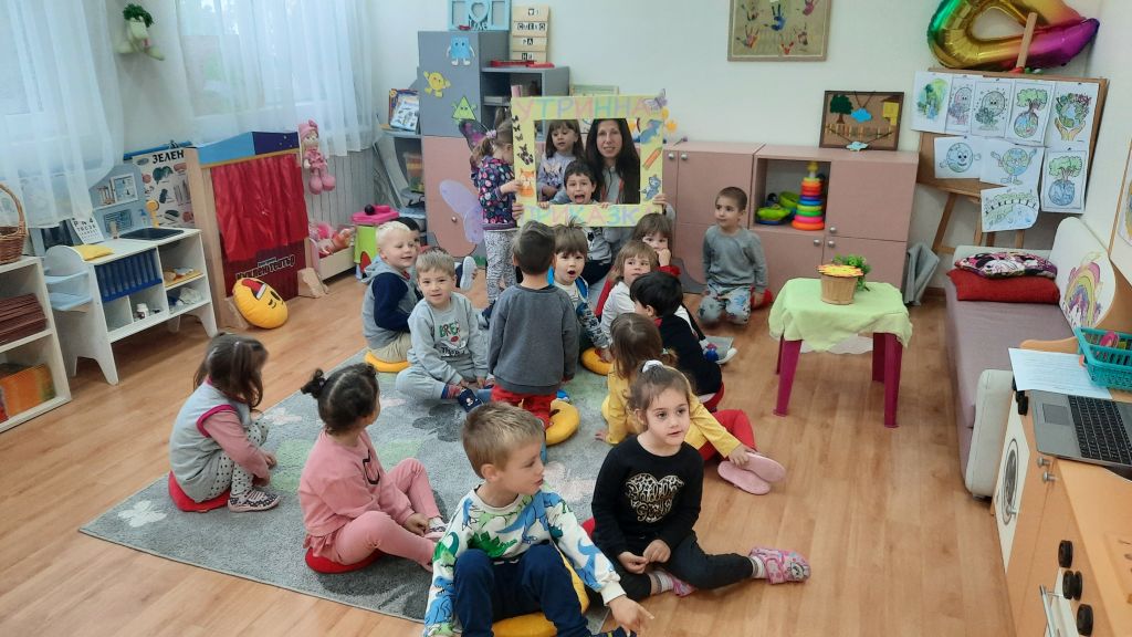 ПП "Утринна приказка" в първа възрастова група "Смехорани"